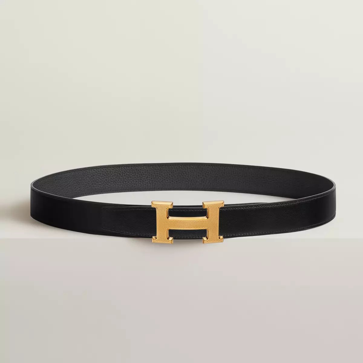 H Guillochee belt buckle & Reversible leather strap 32 mm