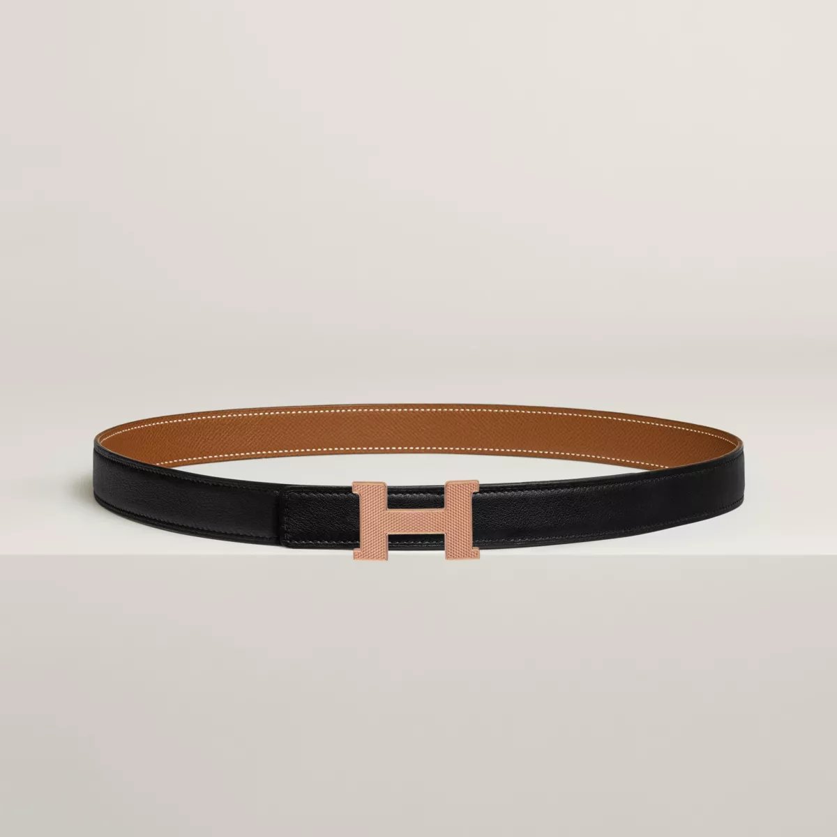 Mini Constance Guillochee belt buckle & Reversible leather strap 24 mm