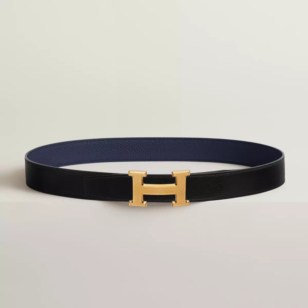 H Guillochee belt buckle & Reversible leather strap 32 mm