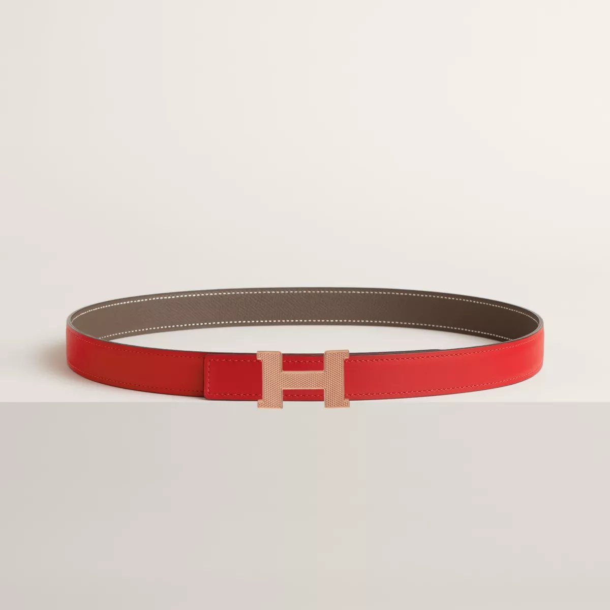 Mini Constance Guillochee belt buckle & Reversible leather strap 24 mm