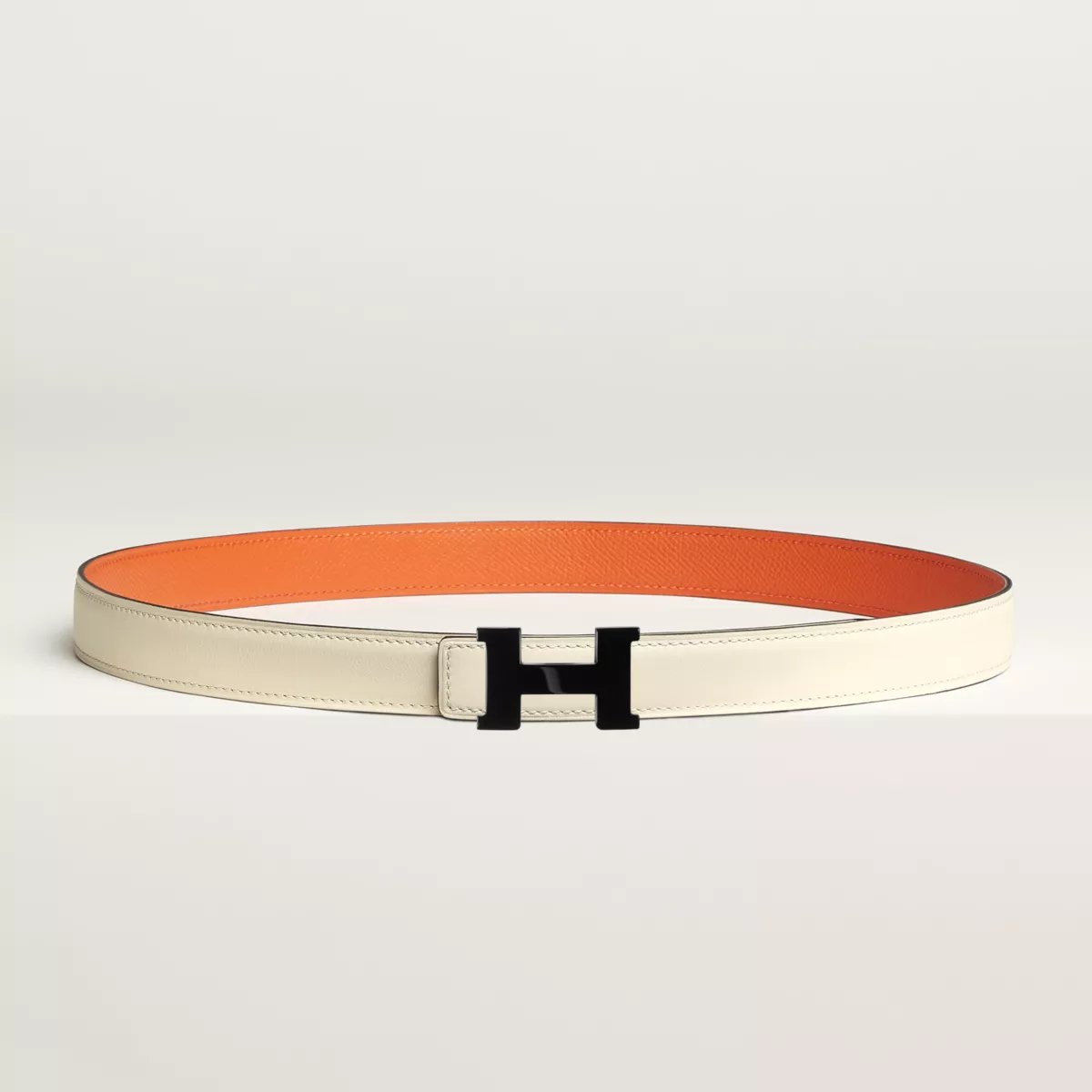 Mini Constance So Black belt buckle & Reversible leather strap 24 mm