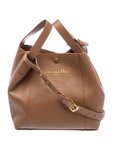 Leather Signature Medium 2025