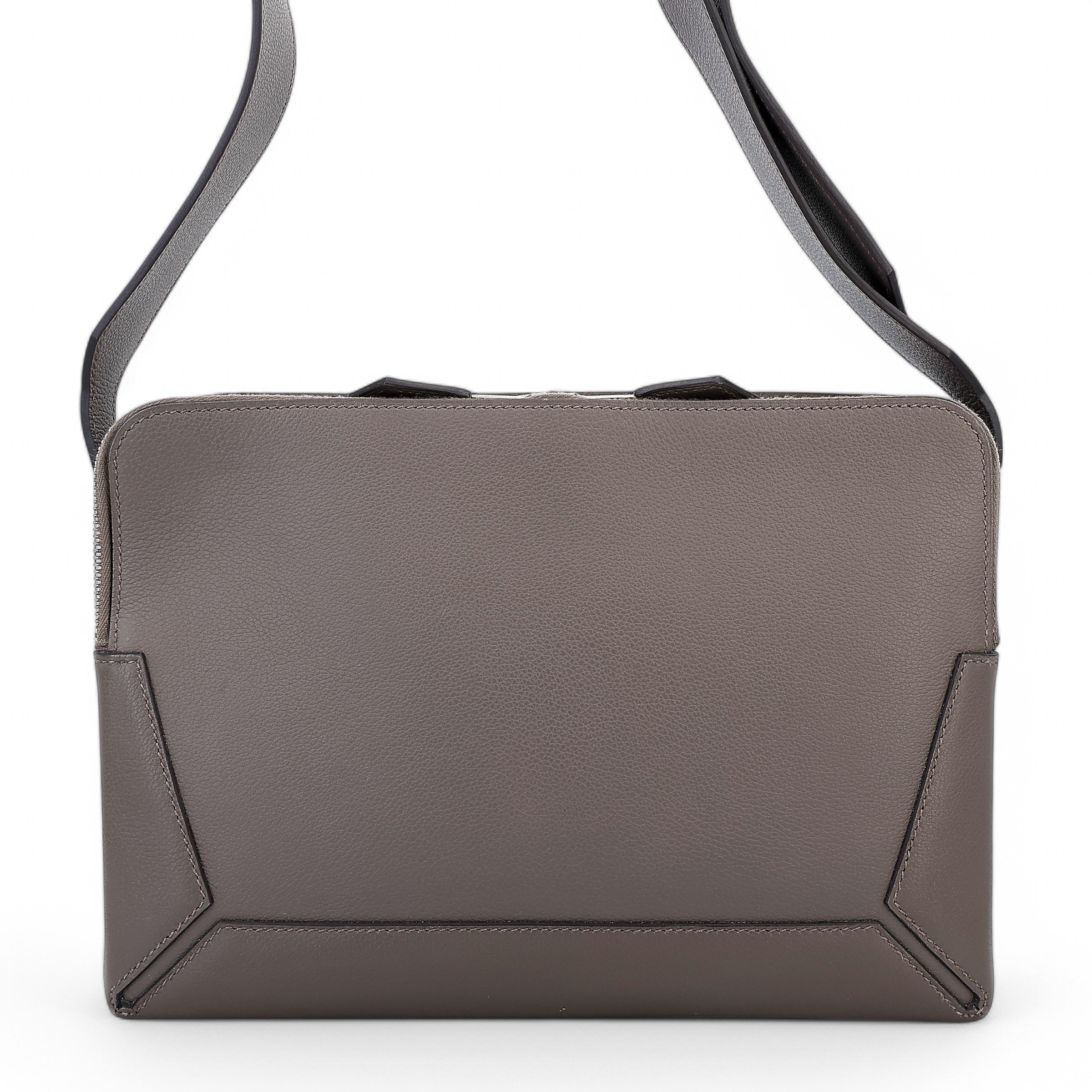 Very Good ( Rank A) HERMÈS Flash Messenger 28 Etain (8F) Evercolor Palladium hardware Z (2021)
