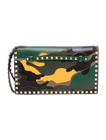 Rockstud Clutch