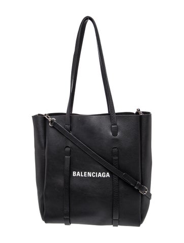 Signature Tote