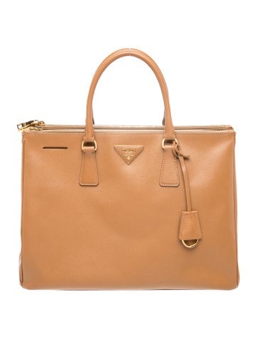 Saffiano Leather Galleria Double Zip Large