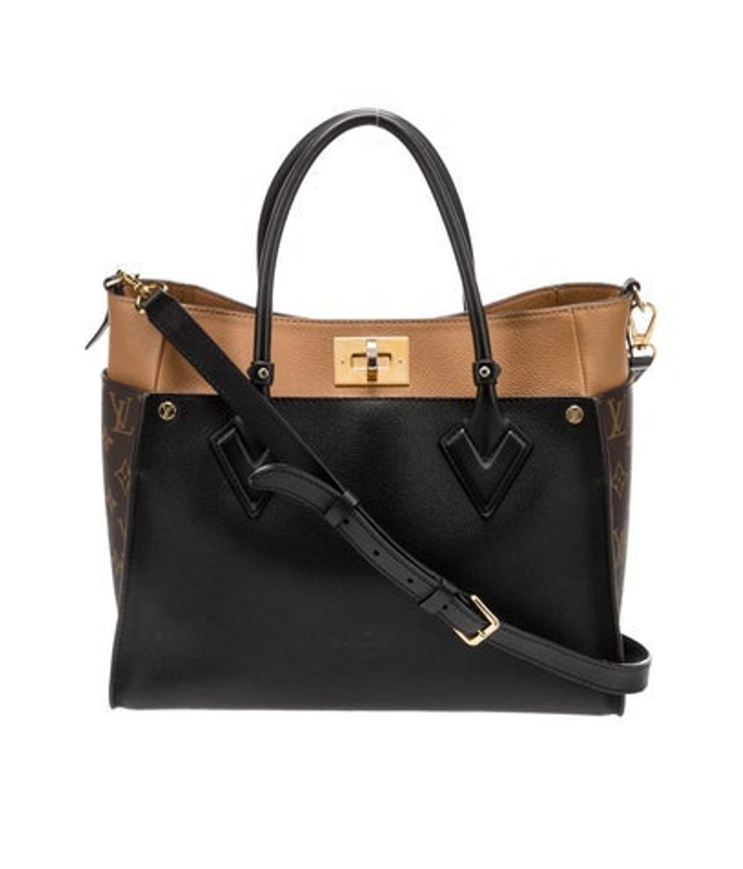 Louis Vuitton Vuitton Signature On My Side Mm