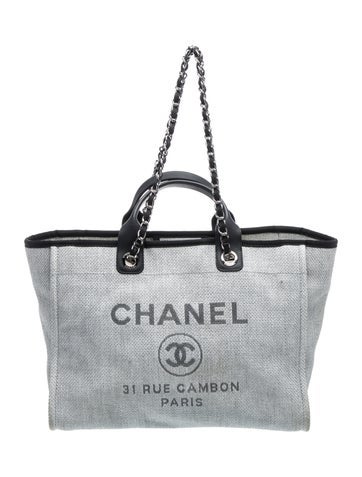 Medium Deauville Shopping Tote