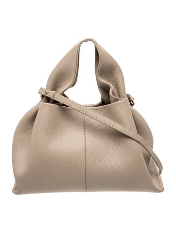 Leather Numéro Neuf