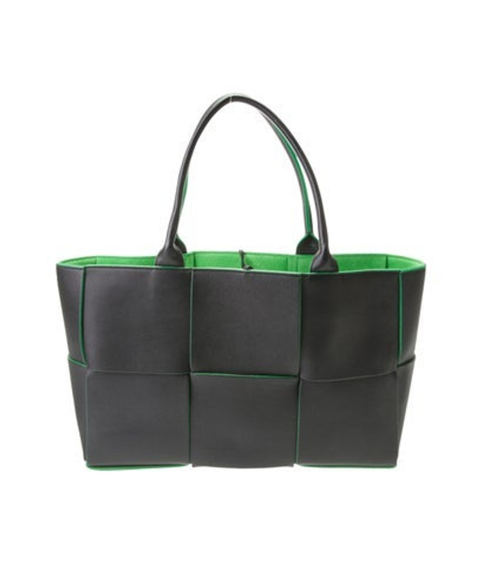 Bottega Veneta Veneta Intrecciato Arco Medium