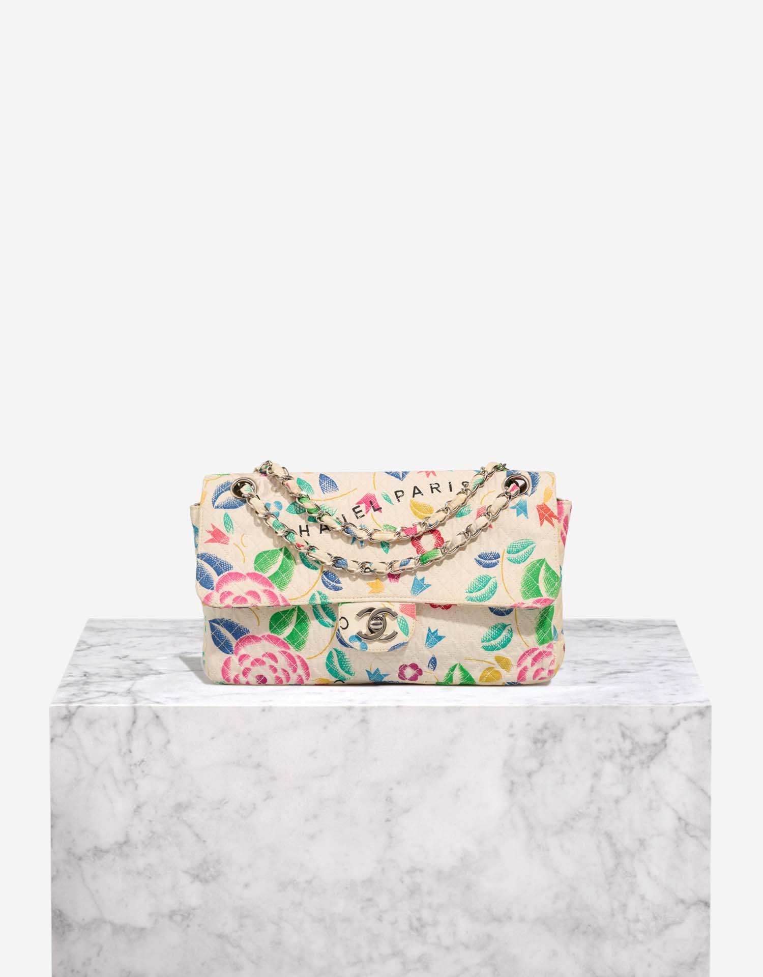 
		Timeless Medium Cotton Off White / Multicolour    