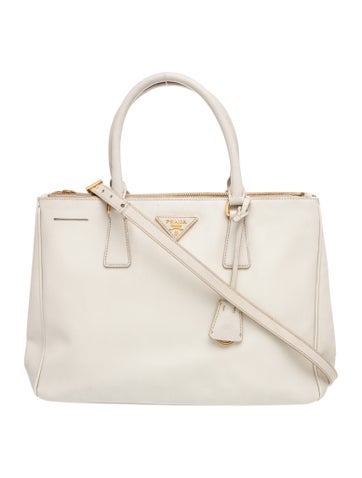 Signature Galleria Double Zip Medium