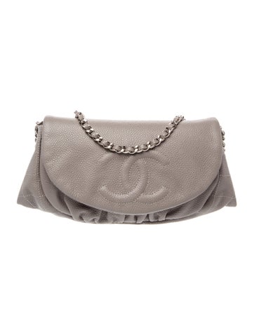 Half Moon Wallet On Chain