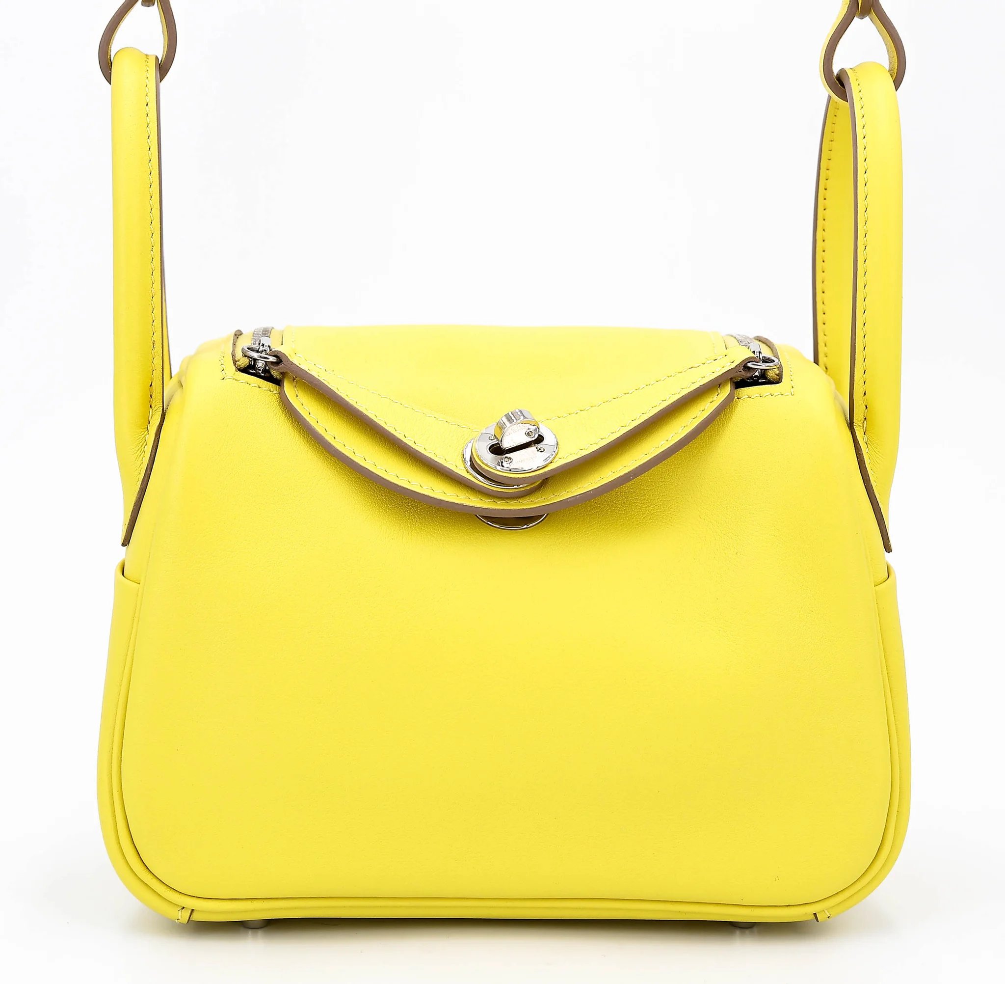 Very Good ( Rank A) HERMÈS Mini Lindy Lime (9R) Swift Palladium hardware Y (2020)