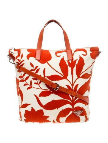 Enameled Metal Triangle Top Handle Bag PM