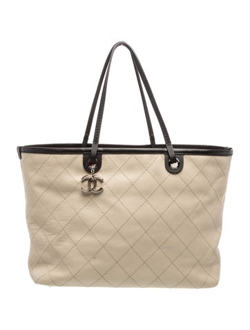 Shopping Fever Tote