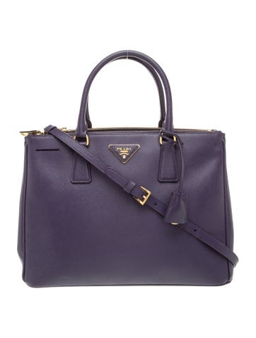 Saffiano Leather Galleria Double Zip Small