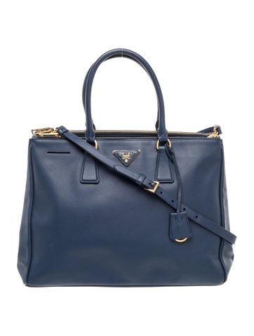 Saffiano Leather Galleria Double Zip Large