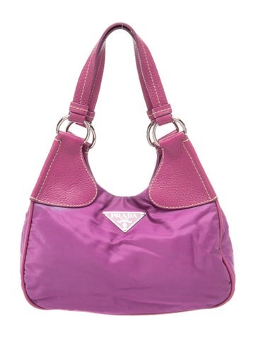 Vitello Daino Leather Shoulder Bag