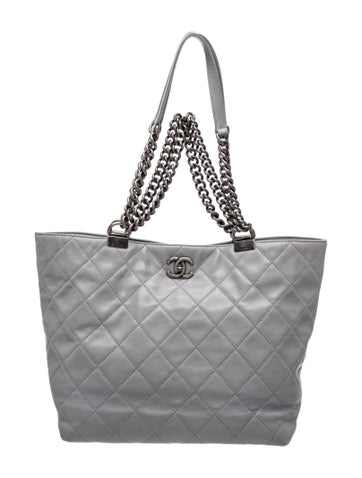 Shopping In Chains Tote
