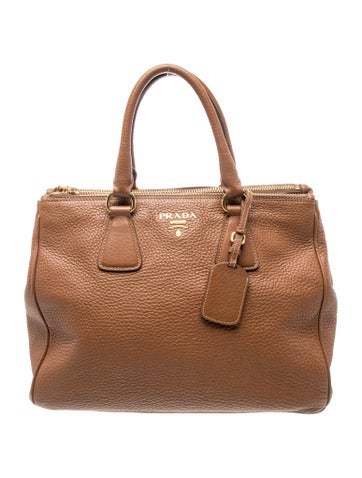 Vitello Daino Leather Shopping