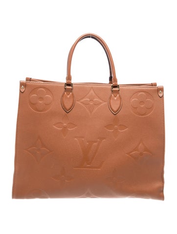 Monogram Giant OnTheGo GM