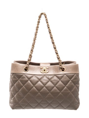 Chanel Medium Elegance TOte