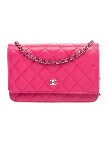 Classic Quilted Wallet On Chain