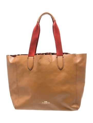 Coach Signature Tote