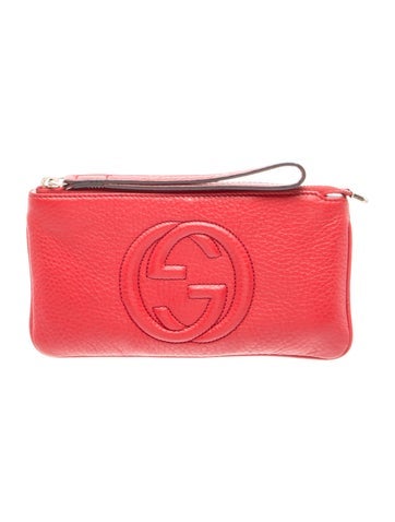 Interlocking G Soho Wristlet
