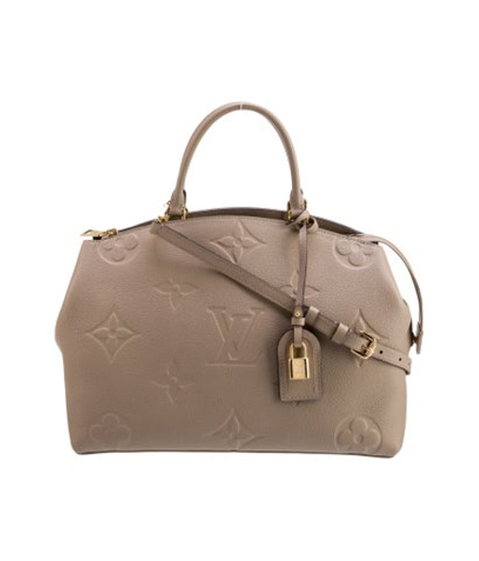 Louis Vuitton Vuitton Monogram Giant Grand Palais
