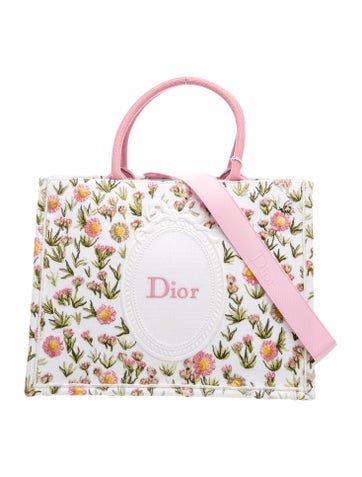 Canvas Tote 2026