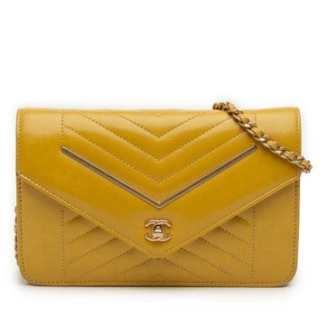 Small Reversed Chevron Lambskin Flap