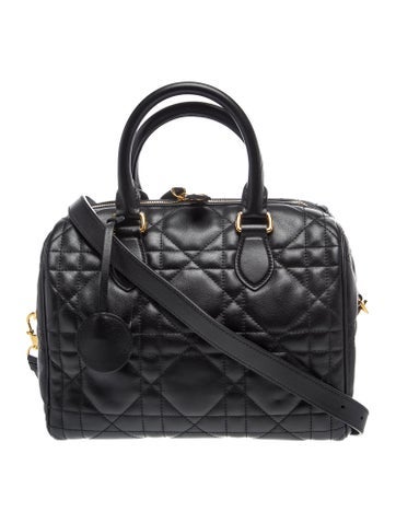 Cannage Shoulder Bag 2024