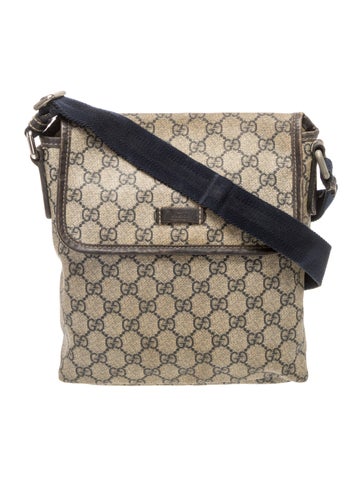 GG Supreme Messenger Crossbody Bag