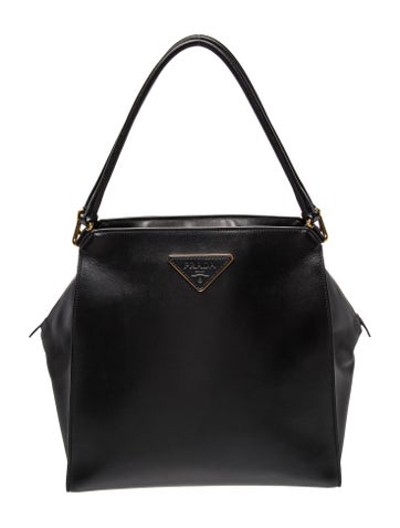 Enameled Metal Triangle Louis Vuitton Louise
