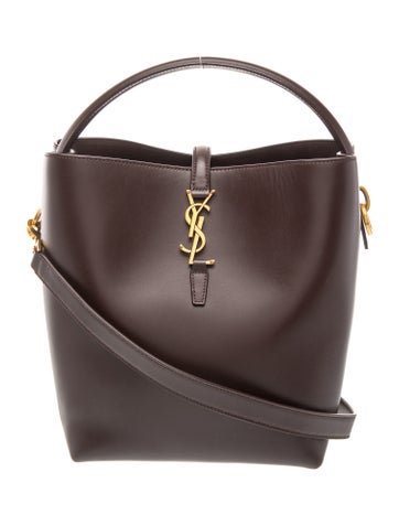 Leather Calfskin Le 37 Bucket Bag 2024