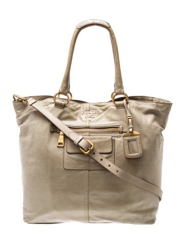 Signature Vitello Daino Tote Bag Large