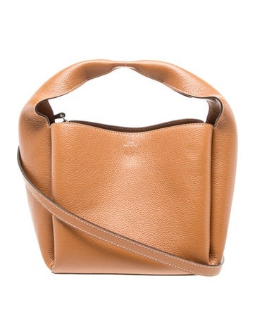 Leather Totême Grained