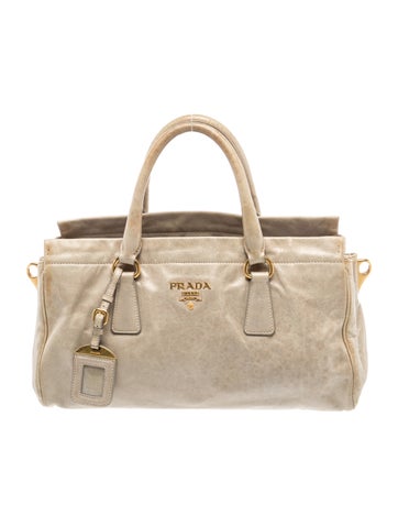 Vitello Shine Leather Vitello Shine Leather Handle Bag