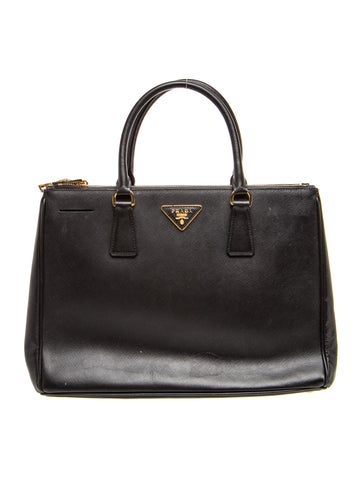 Saffiano Leather Galleria Double Zip Medium