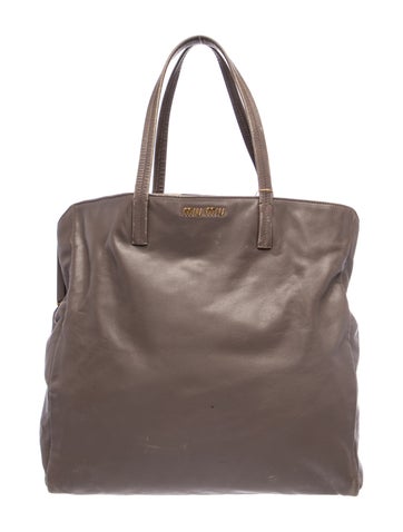 Signature Tote