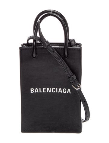Signature Shoulder Bag
