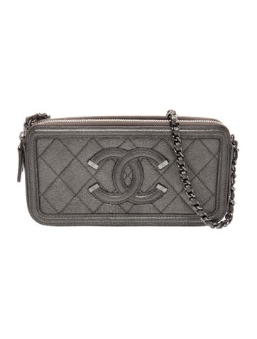 Filigree Clutch w/ Chain