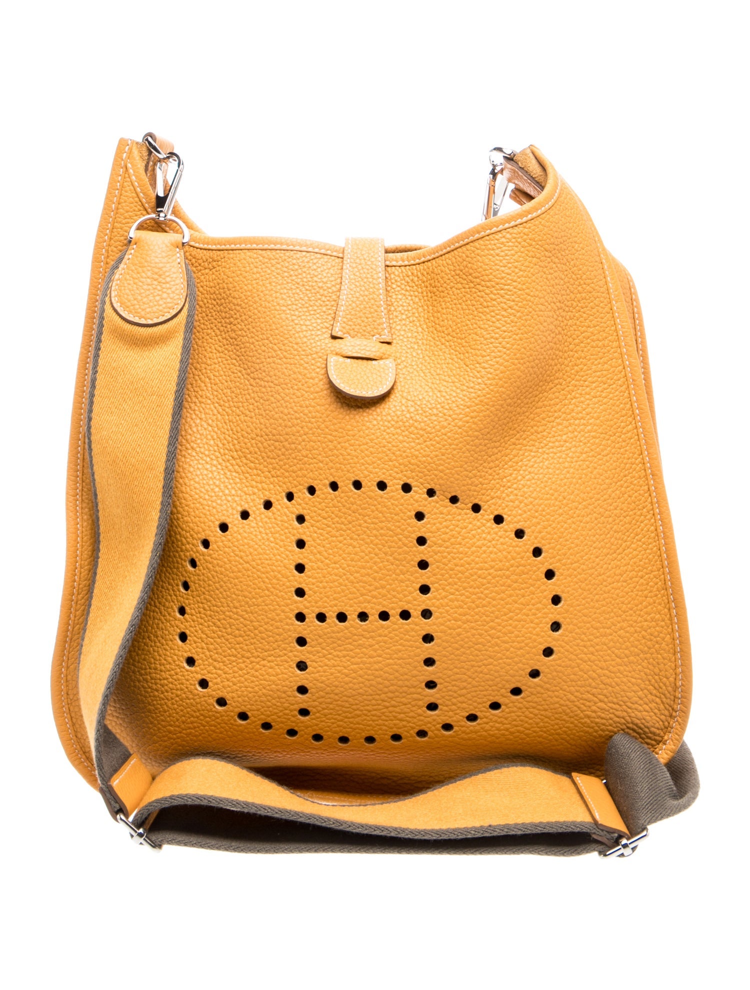 Clemence Evelyne III 29