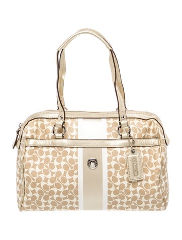 Signature Shoulder Bag