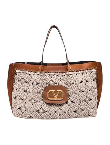 Rockstud Garavani Vlogo Medium