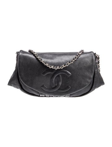 Half Moon Wallet On Chain