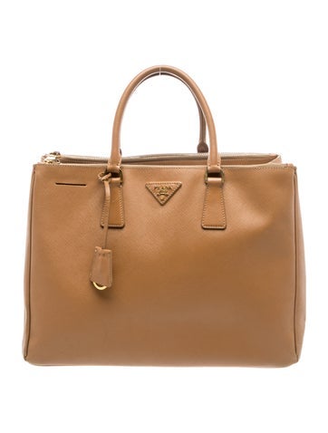 Saffiano Leather Galleria Double Zip Large