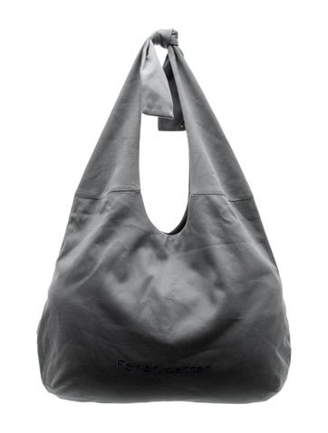 Cuyana Hobo